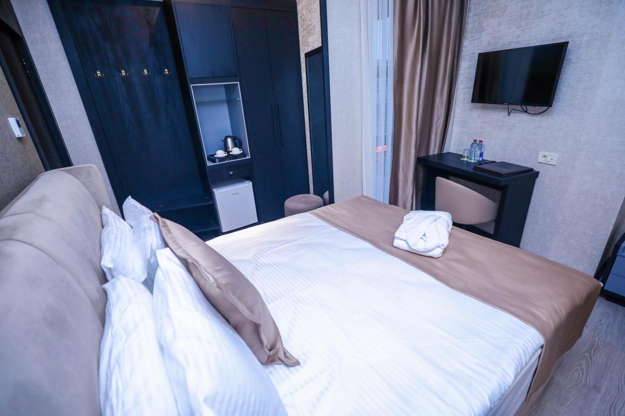 Arium Hotel Baku Exteriör bild